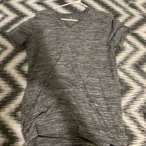 American eagle v neck
